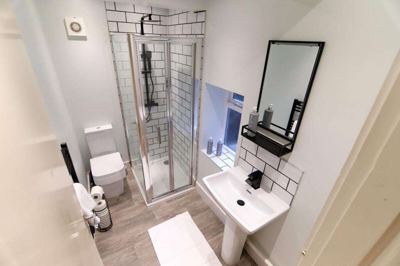New- Modern 2Br Apt Wifi Sleep5 City Centre Шефилд Экстерьер фото